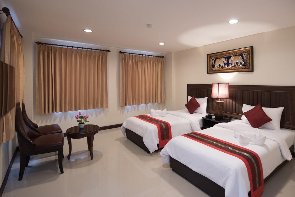 Hotel True Siam Rangnam 4*
