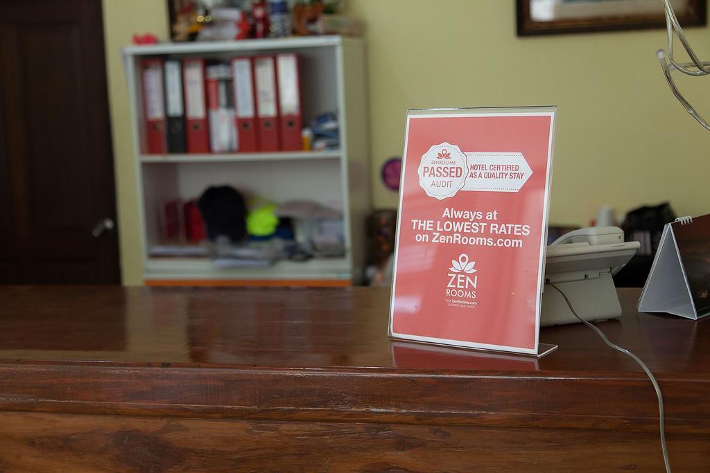 Zen Siripong Road Hotel 2*