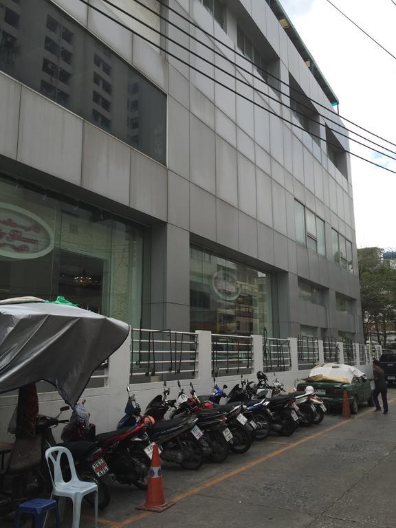 Glur Pratunam * Bangkok