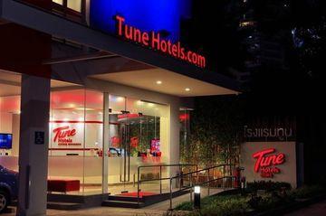 Red Planet Asoke - Sha Extra Hotel