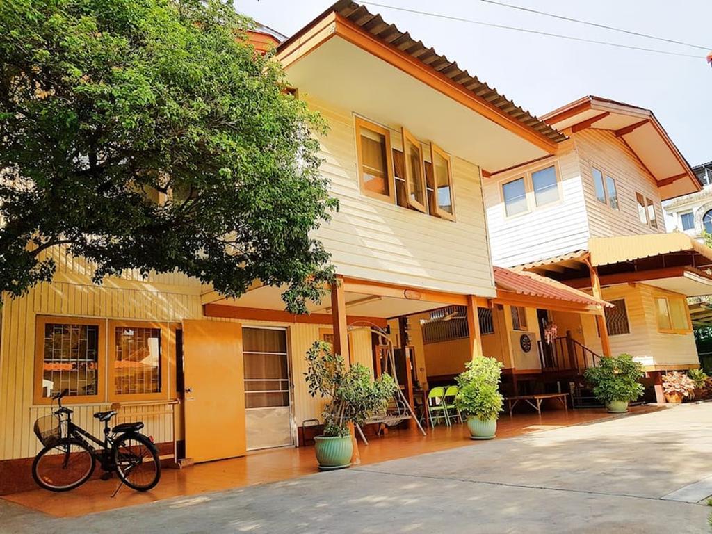 Private - Pool & Garden - Family Friendly - Center Holiday home