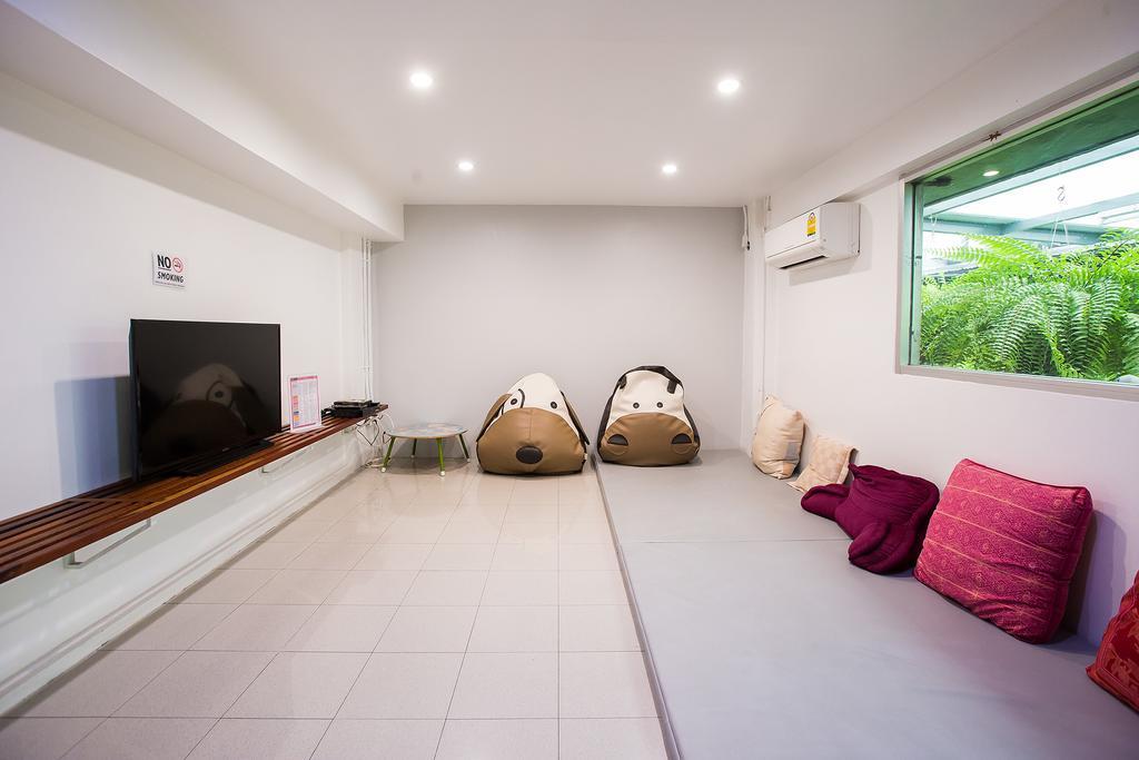 Cubic Hostel Bangkok
