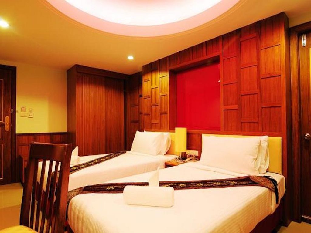Gusto Pratunam Hotel 4*