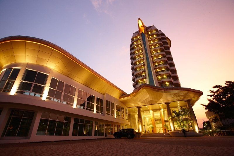 Viva Garden Serviced Aparthotel 4*