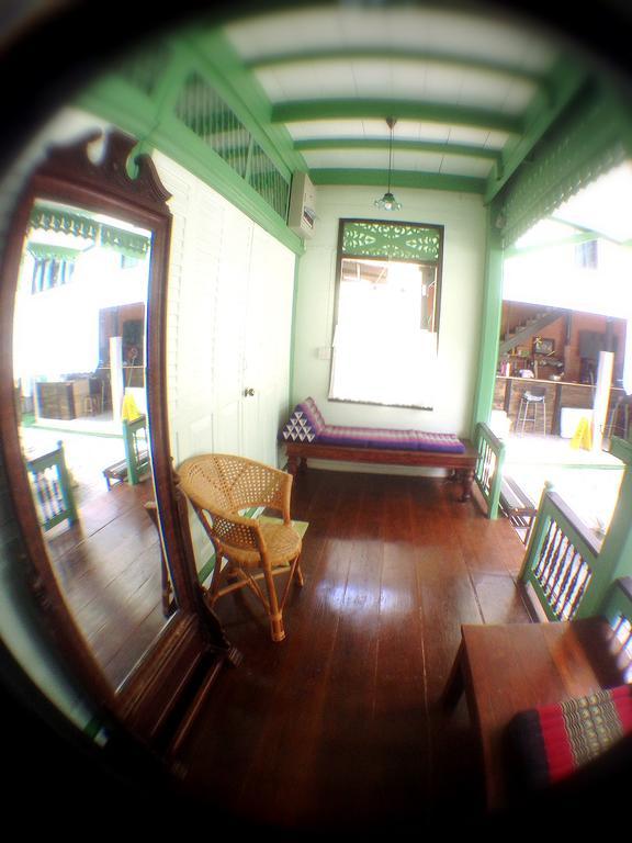 Teak House 2* Bangkok