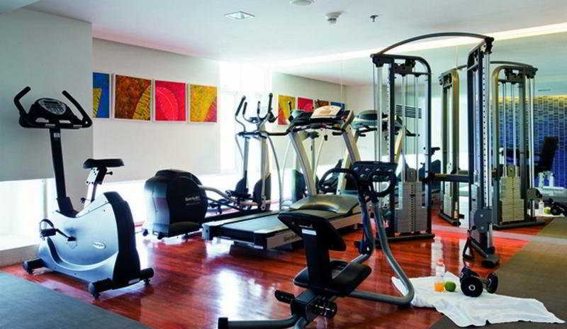 Le Fenix Sukhumvit 11 Hotel 3*
