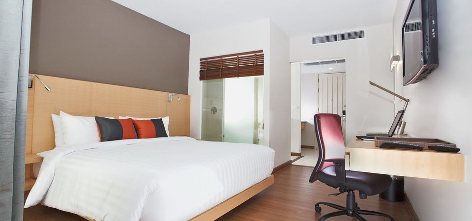 Solo, Sukhumvit 2, - Sha Extra