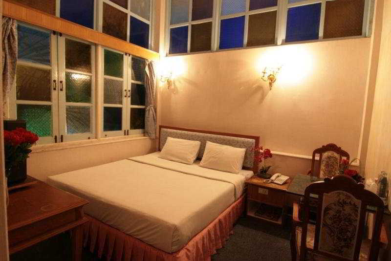 Hotel 13 Coins Antique 2*
