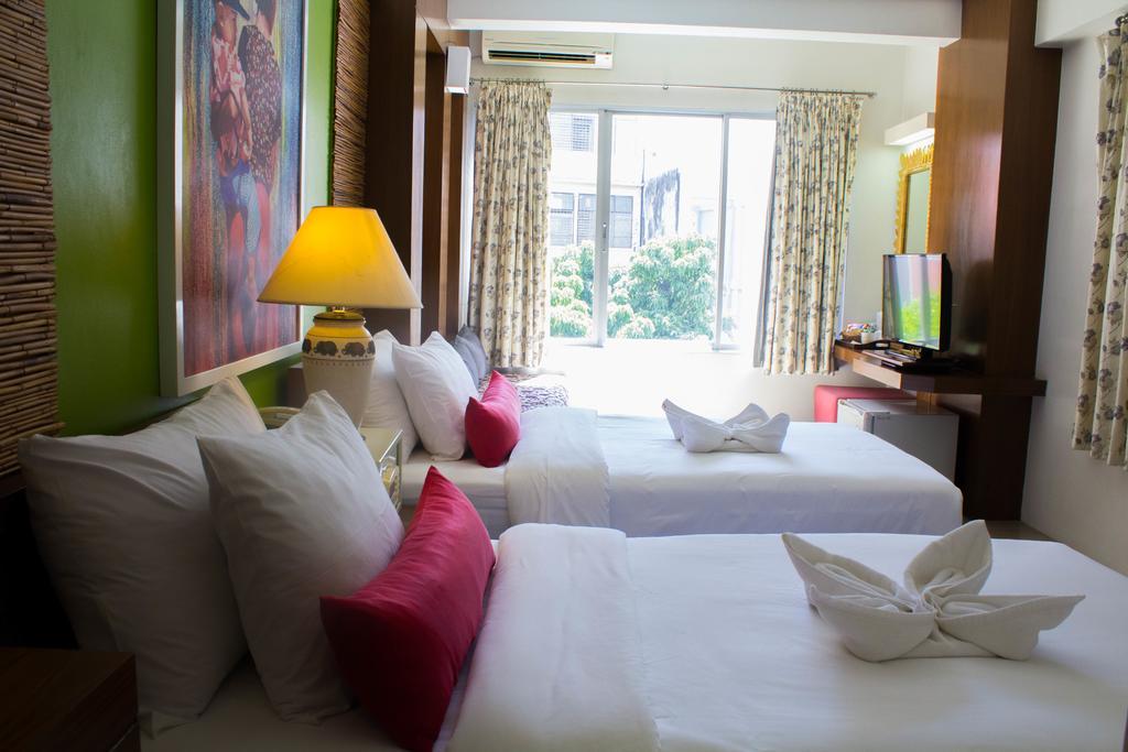 Cha-cha Banglumphu 3*