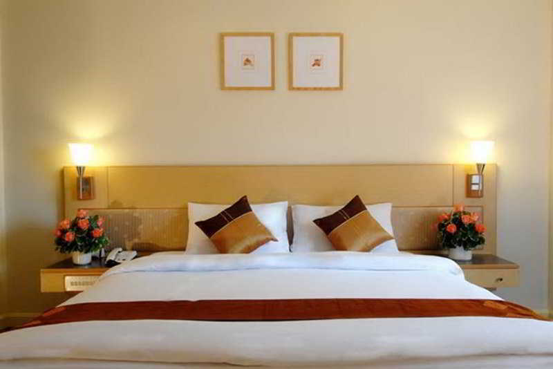 Suriwongse Tower 3* Bangkok