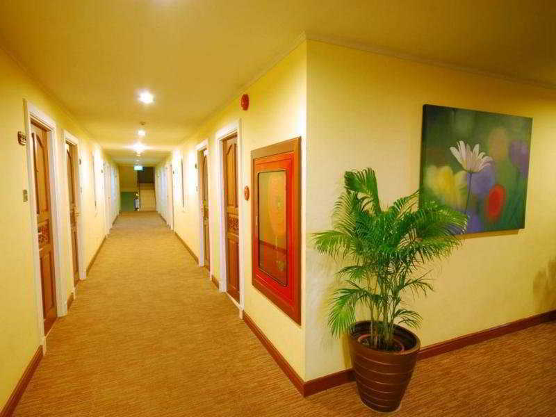 The Palazzo 4*