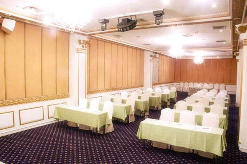 Ariston Hotel 4*