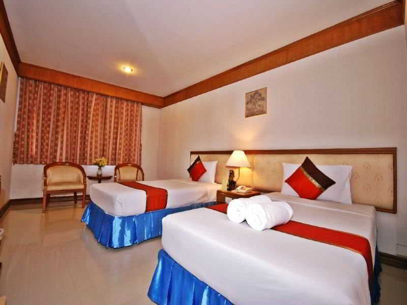 Silom Avenue Hotel