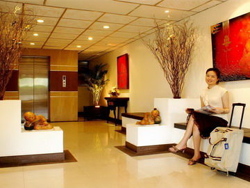Nawarat & Serviced Hotel