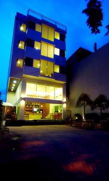 Loft 77 Hotel 3*