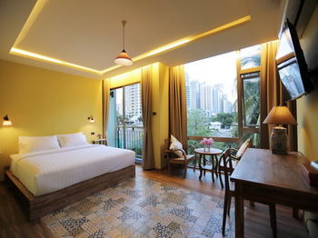 Hotel Tints Of Blue