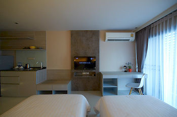 The Present Sathorn 3*