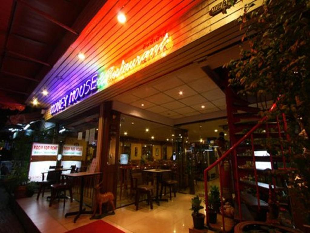 Honey House 2 Asrama Bangkok