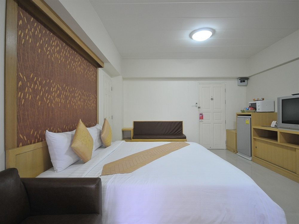 Inn P Park Charansanitwong