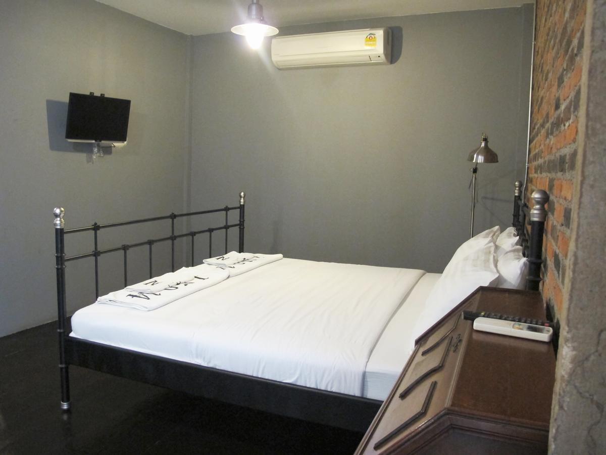Bed & Breakfast J No.14