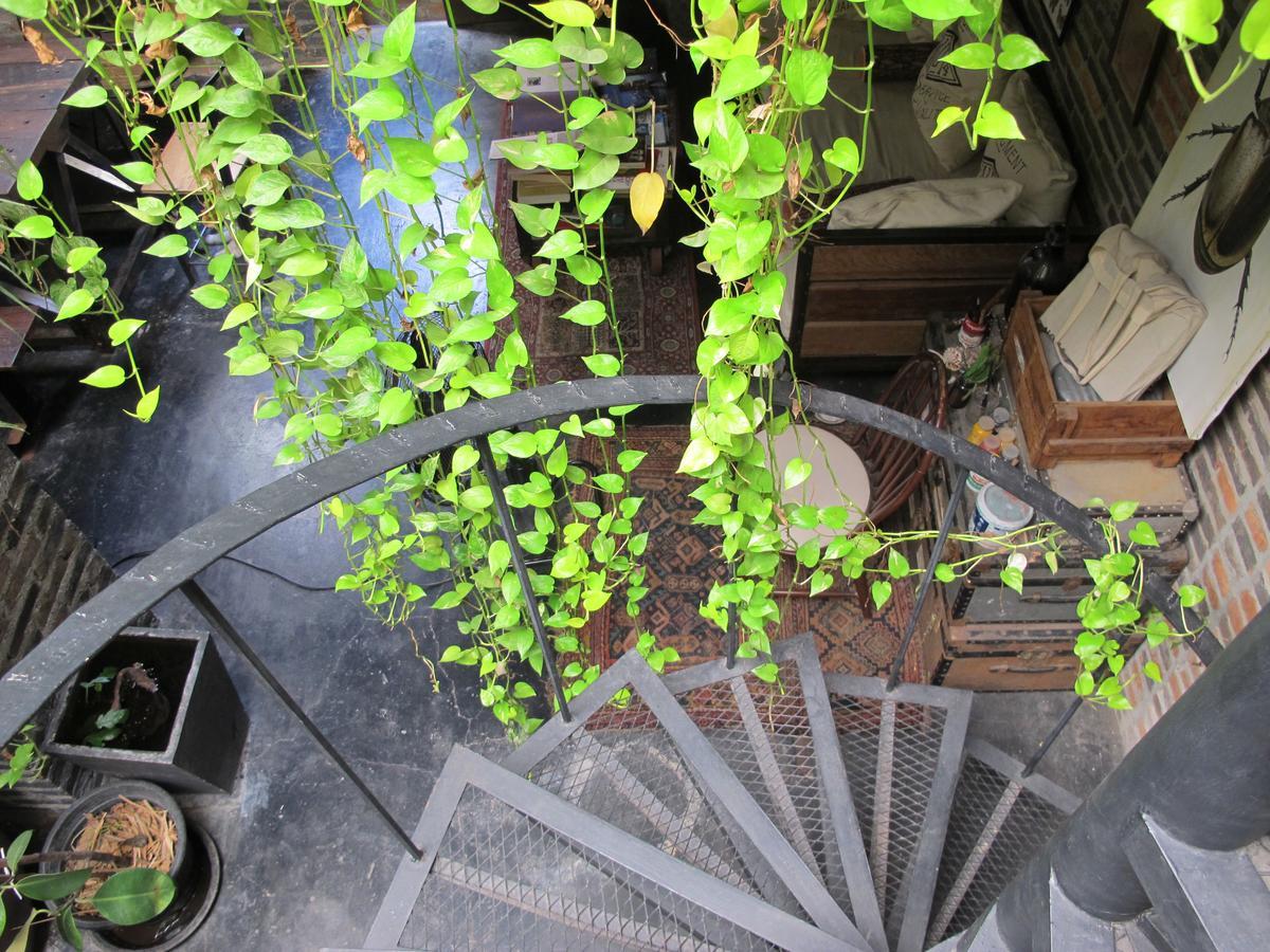J No.14 Bed & Breakfast Bangkok