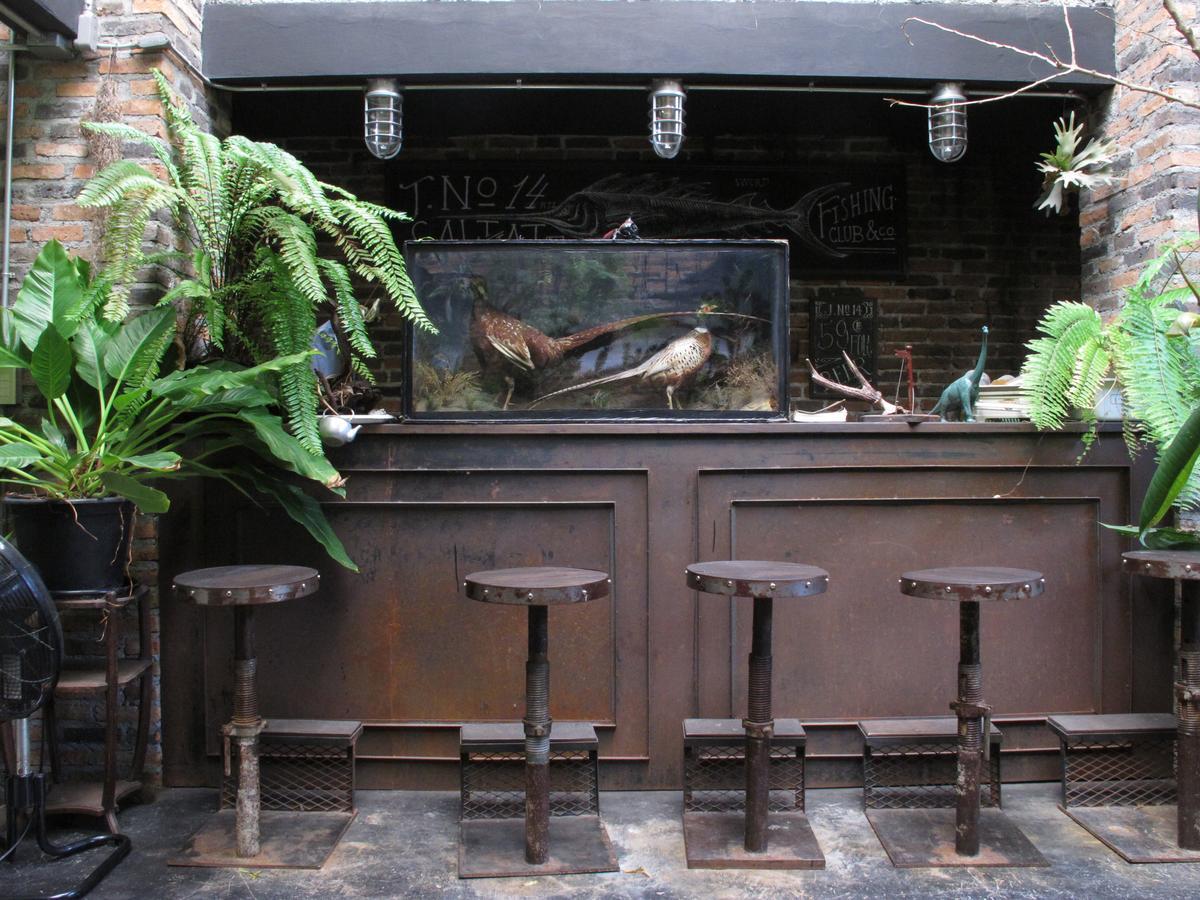 J No.14 Bangkok