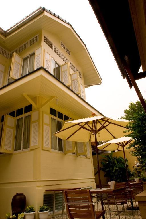 Hostel Baan Dinso *