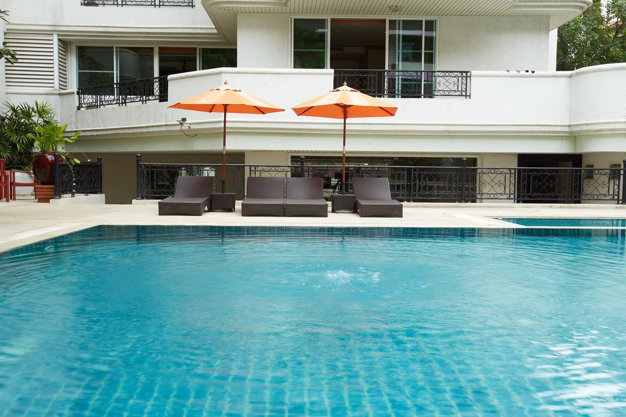 Empire Suites *