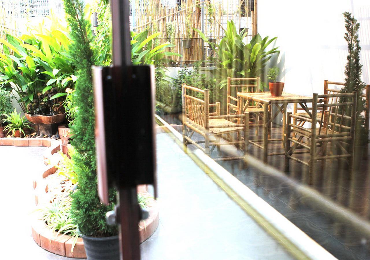 Foresttel.bkk Hostel *