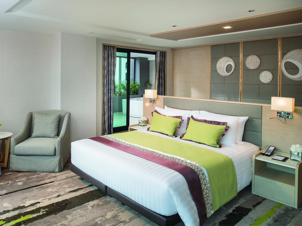 Solitaire Sukhumvit 11