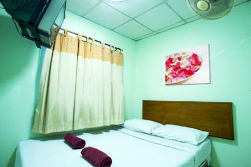 Hotel Four Sons Village 2*