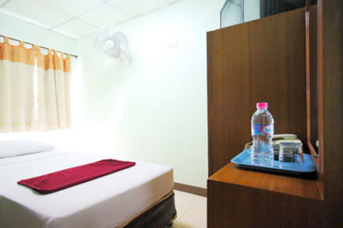 Hotel Four Sons Village