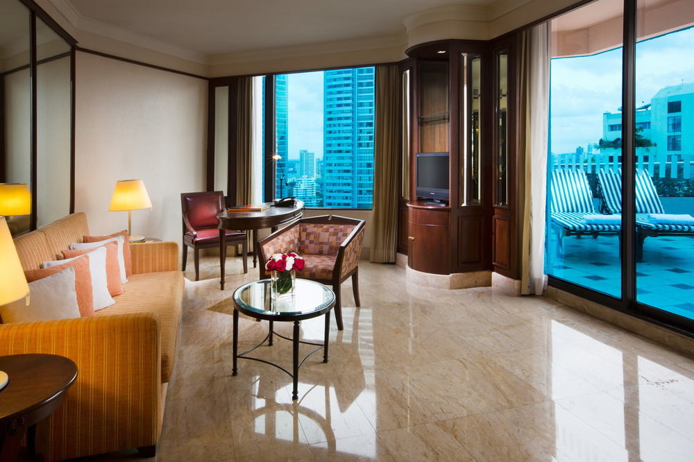 Rembrandt Hotel&suites Sha Plus Certified 4*