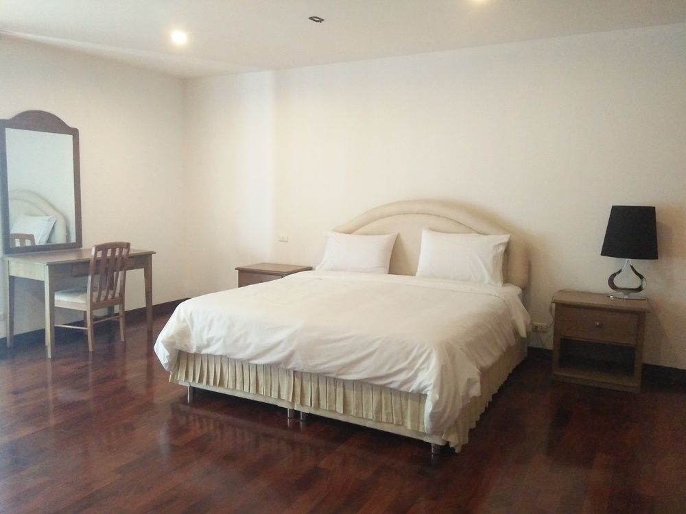 Benviar Tonson Aparthotel Bangkok