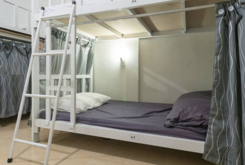 Wake Up Hostel *