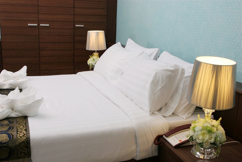 Orchid Hotel