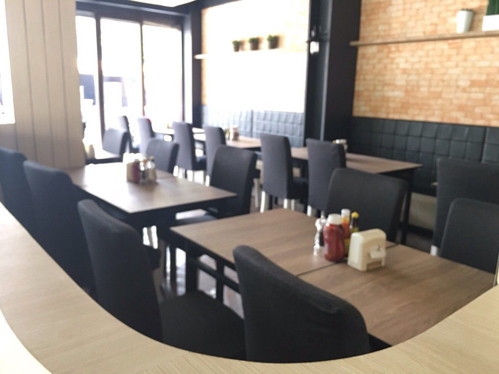 Ton Aor Place Hotel