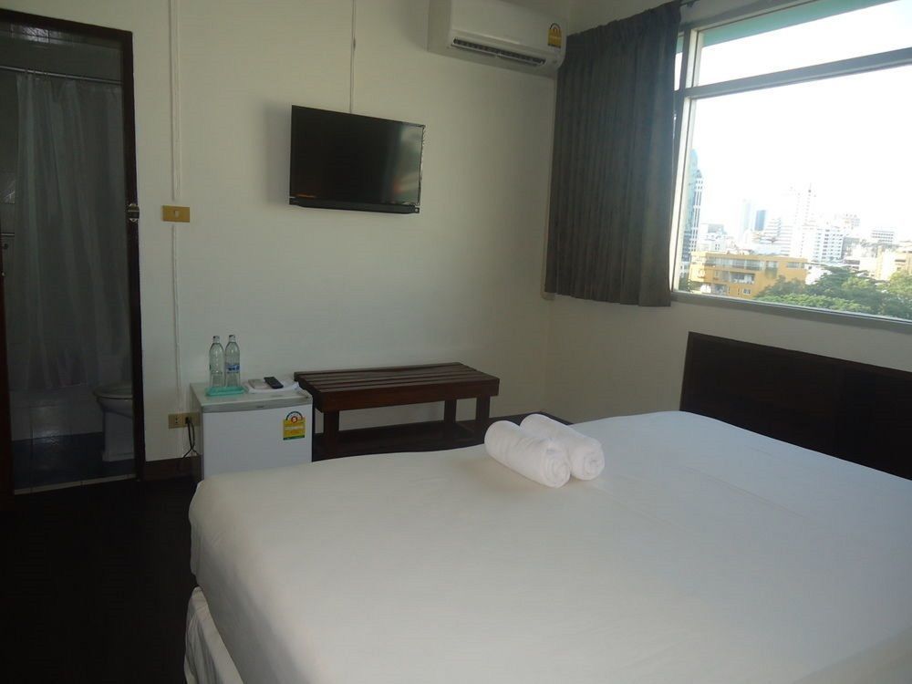 Hotel Ruamchitt Travelodge