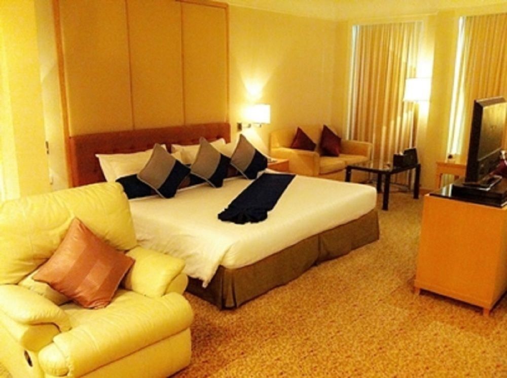 Hotel Miracle Grand Convention 4*