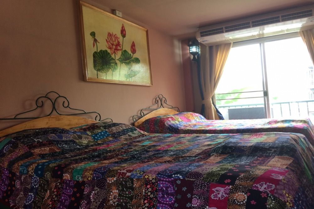 Baankhunmae Aparthotel