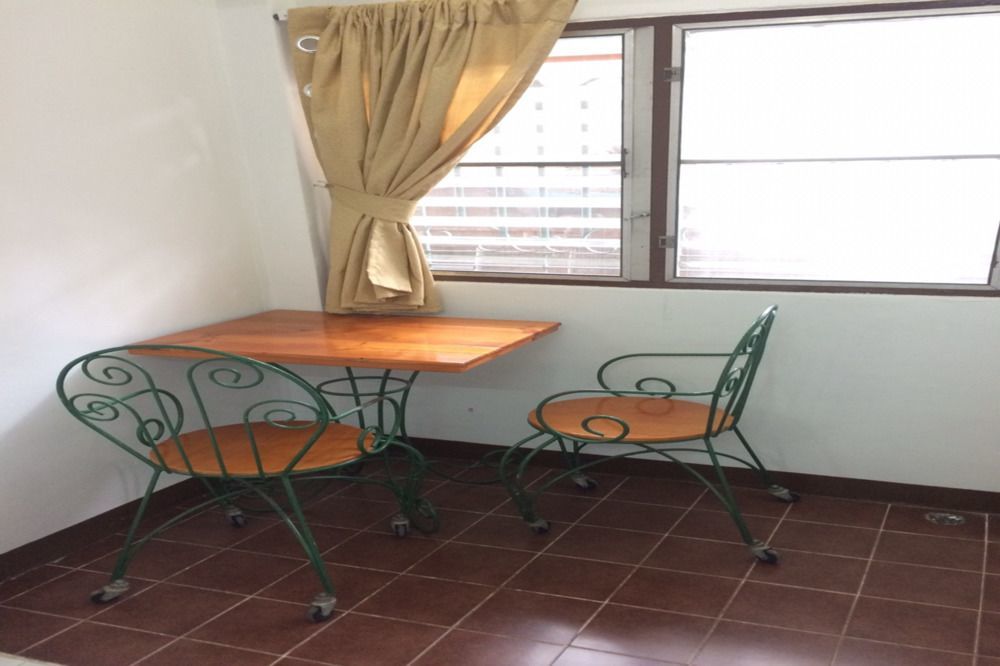 Baankhunmae Aparthotel