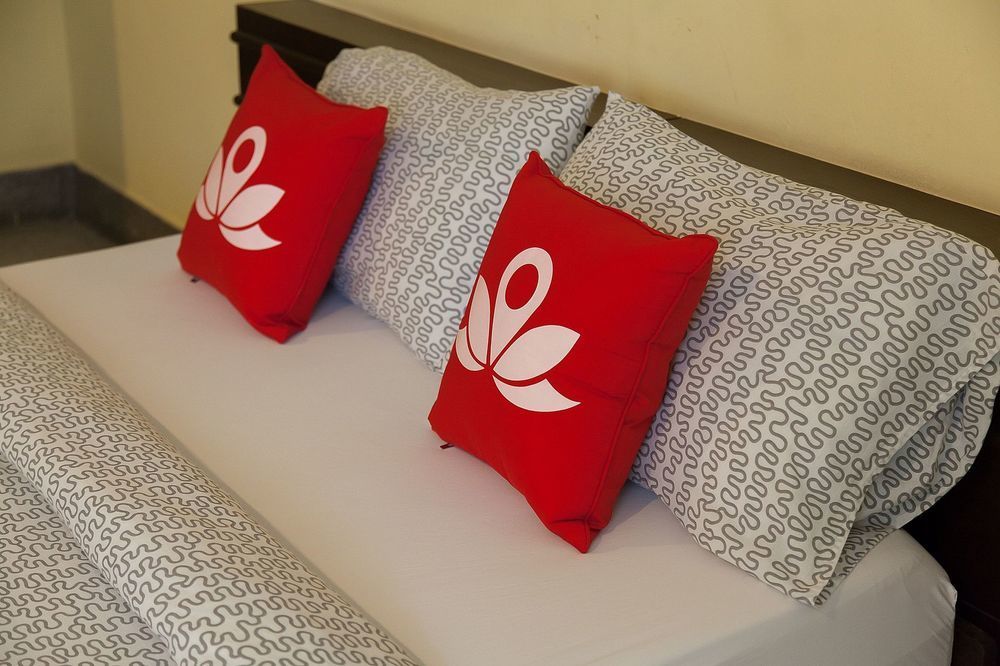 Zen Siripong Road Hotel 2*
