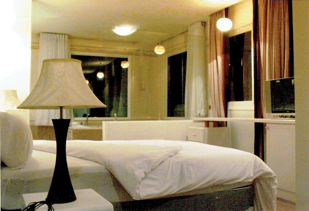 Strand Hotel