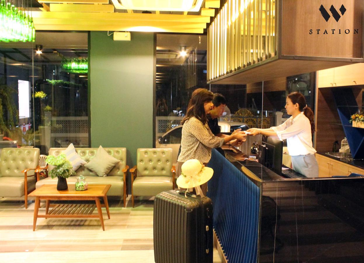 W Station Hotel 3*