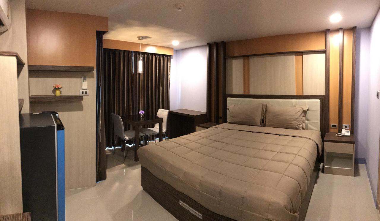 Mansion *