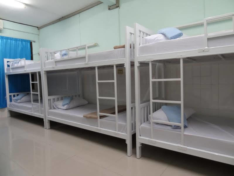 Khaosan River Hostel *