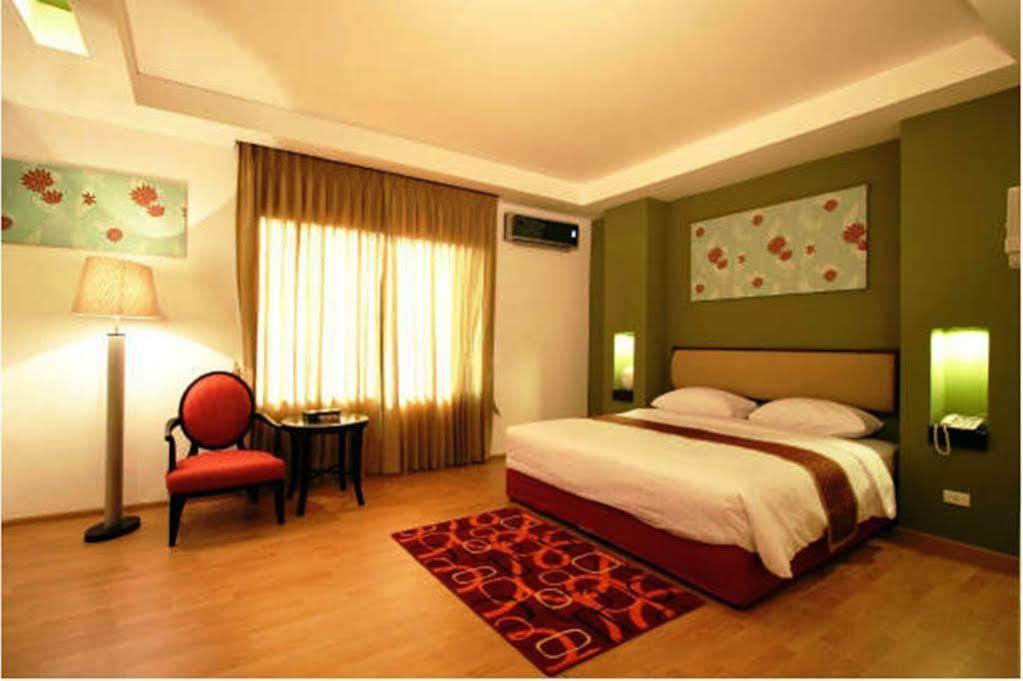 Atrium Boutique 3*
