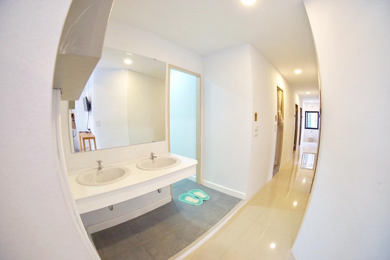 Trog And Soi (adults Only) Hostel Bangkok