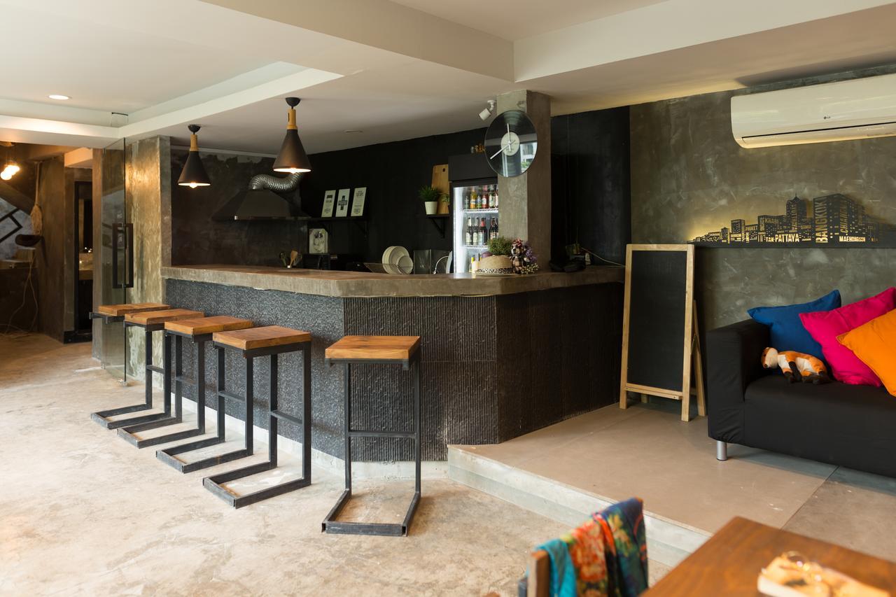 Hostel Revolution Asoke