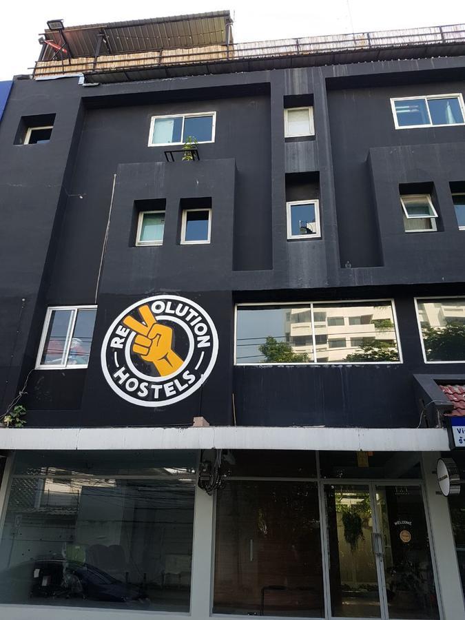Revolution Asoke * Bangkok